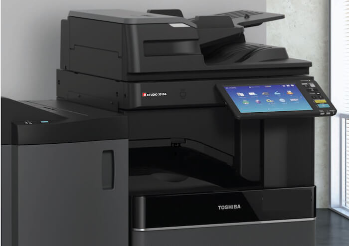 Máy photocopy là thiết bị không thể thiếu trong văn phòng.
