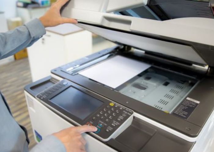 Máy photocopy luôn giúp ta sao chép tài liệu một cách nhanh nhất